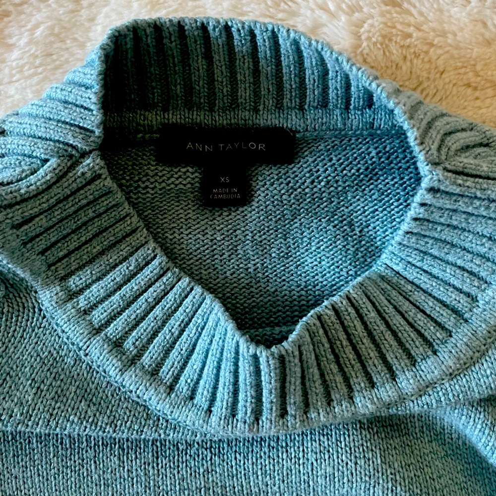 Ann Taylor Blue Subtle Puff Sleeve Sweater